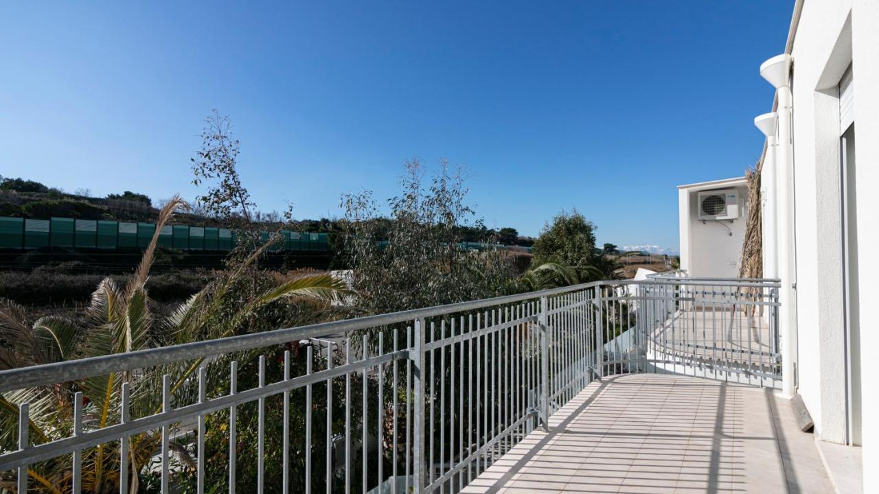 Rivazzurra Homes - B Термолі Екстер'єр фото